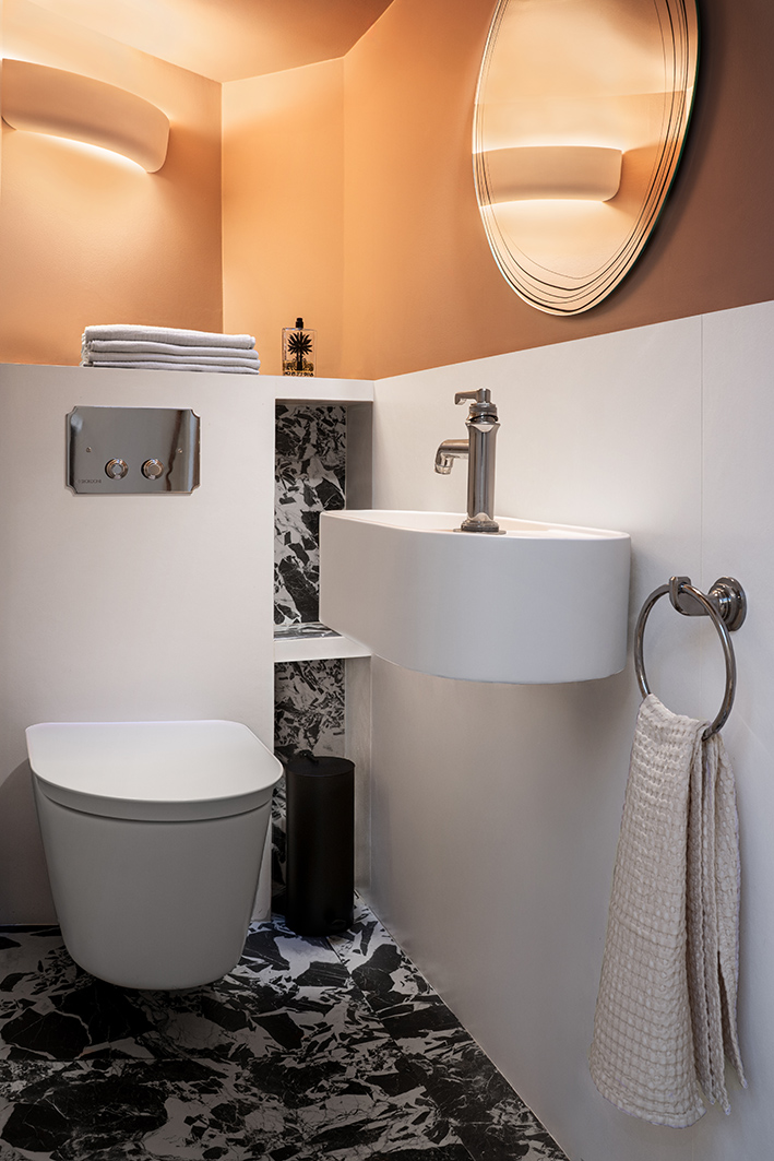 PARIS XVI -ème – Rénovation complète d’un cabinet de toilette