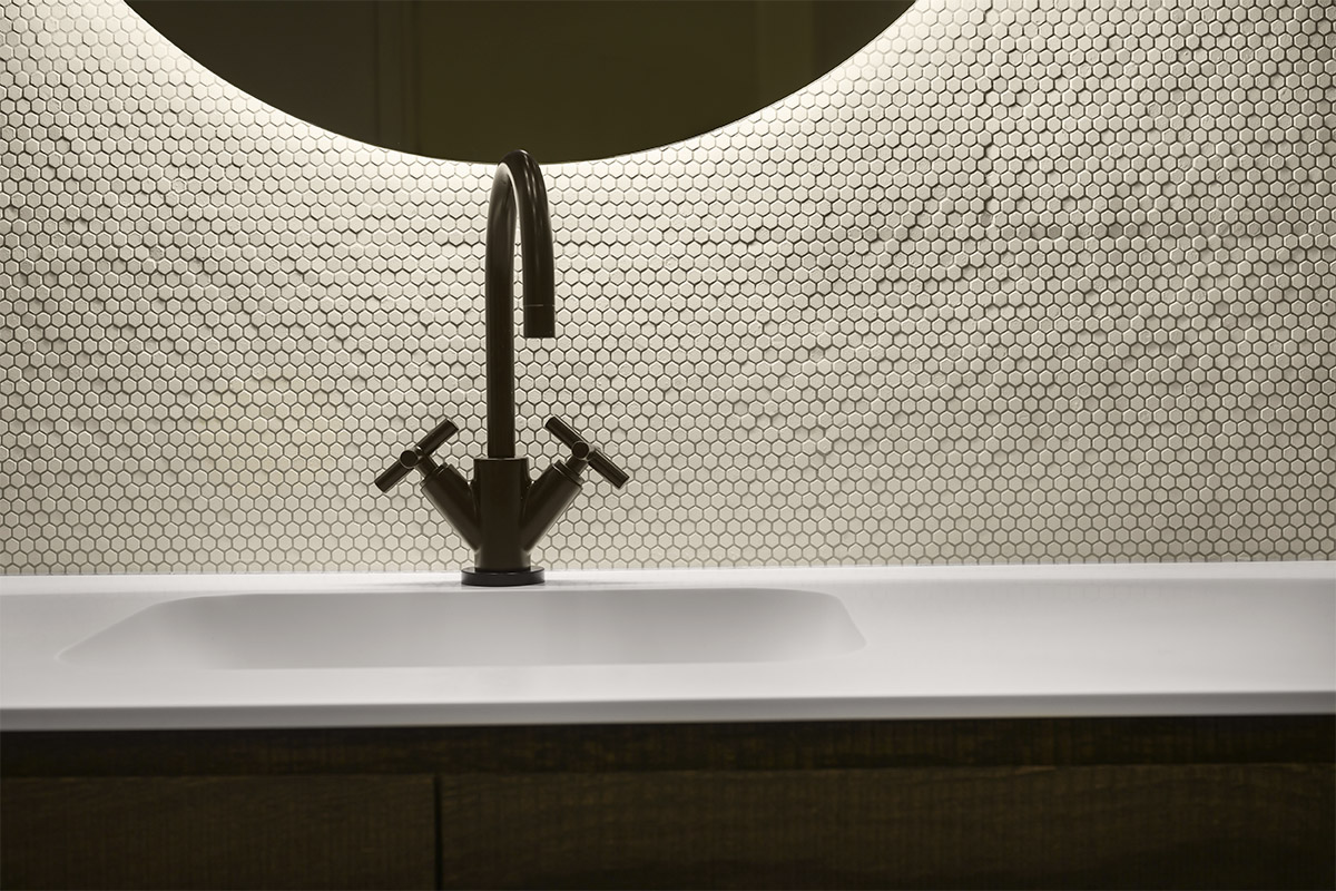 salle de douche en mosaïque MUTINA