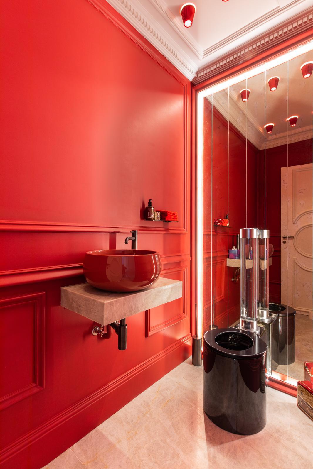 Aménagement d’une salle de bain, d’une salle de douche et de deux cabinets de toilette en collaboration avec Kim Layani Architecte